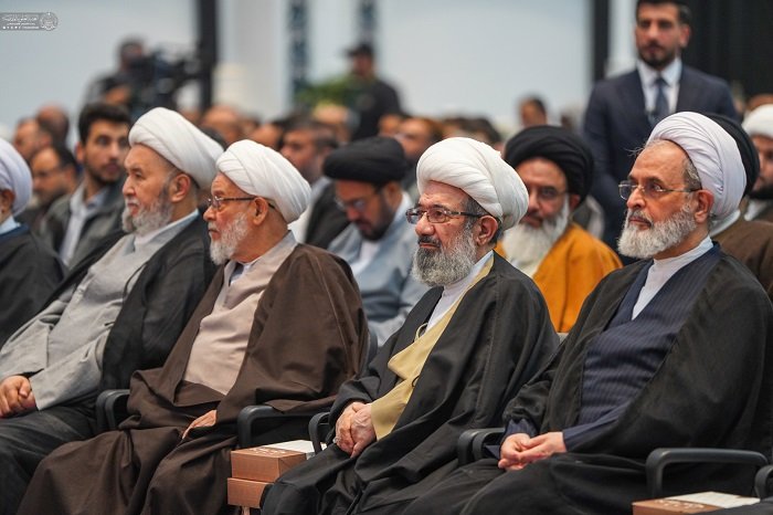 النائيني.jpg