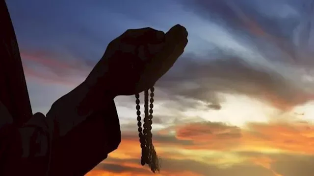 العـــــــــبد والـــــــمعبود