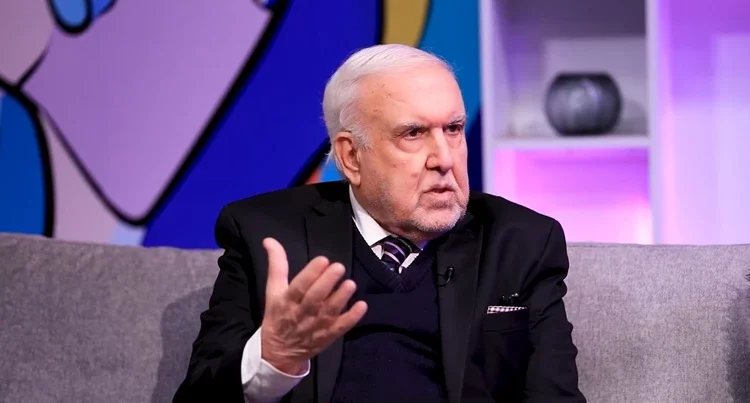 شاعر وقصيدة: الشاعر الدكتور محمد حسين ال ياسين(رئيس المجمع العلمي العراقي- مجمع الخالدين)