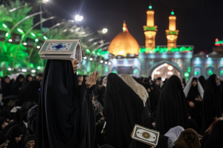 الدعاء_الحسين.jpg