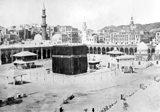 الكعبة_المشرفة.jpg