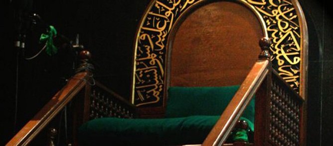 من يحمي المنبر الديني ممن يصعد إليه؟