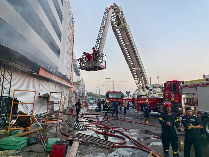 بمشاركة 17 فرقة إطفاء.. إخماد حريق داخل مخزن للأدوات الاحتياطية في الكرادة