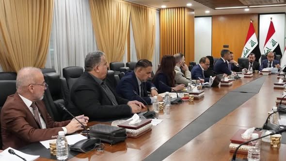 المالية النيابية تبحث مع محافظ البنك المركزي السياسة النقدية وتعزيز الاستقرار المالي